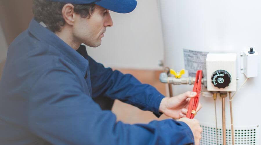 Expert burst pipe repair services in Lester, IA